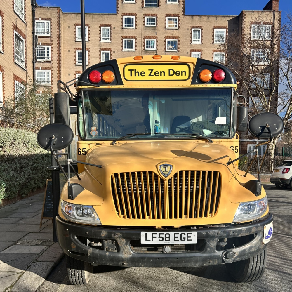 the-bus-outside-peckwater
